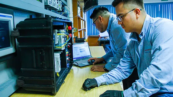 Seguridad de Maquinaria – equipo de AEG System Automation